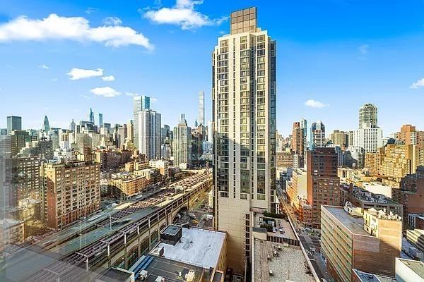 E 61st St #30A - Photo 5 of 15