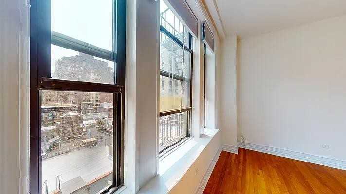 W 84th St #94 - Photo 3 of 20