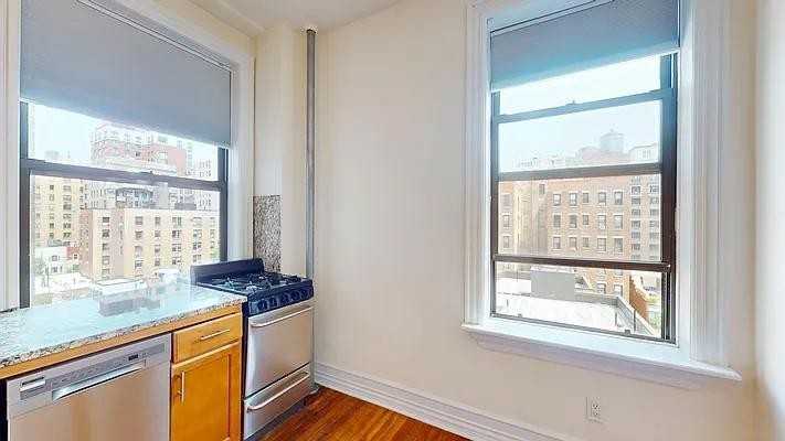 W 84th St #94 - Photo 6 of 20