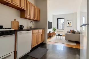 W 101st St #10H - Photo 1 of 1