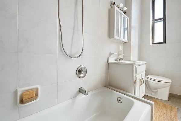 W 101st St #10H - Photo 4 of 20