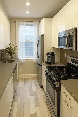 W 93rd St #2H - Photo 2 of 5