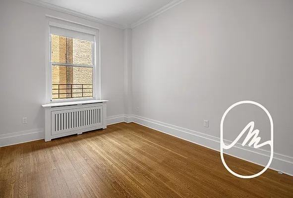 E 86th St #11B - Photo 6 of 20