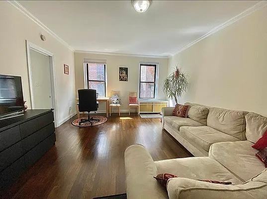 W 77th St #28 - Photo 2 of 10