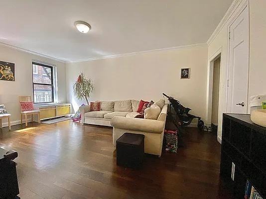 W 77th St #28 - Photo 3 of 10