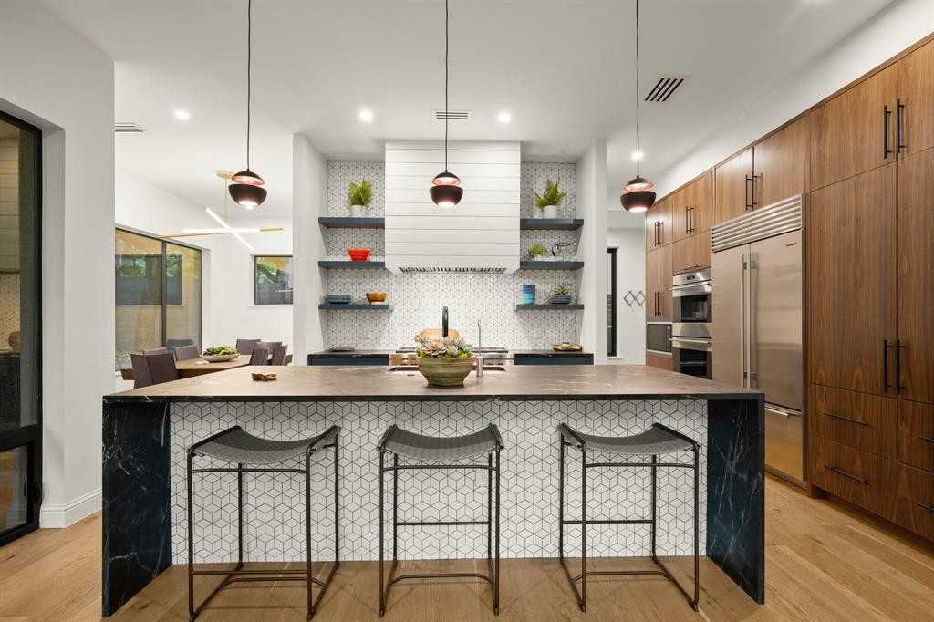 1401 Rabb Rd - Photo 3 of 40