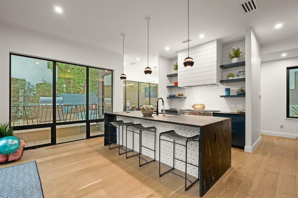 1401 Rabb Rd - Photo 4 of 40