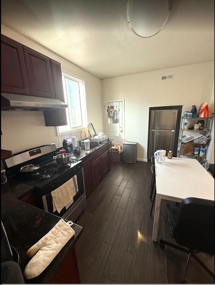 2201 Channing Way Apartments - Photo 4 of 9