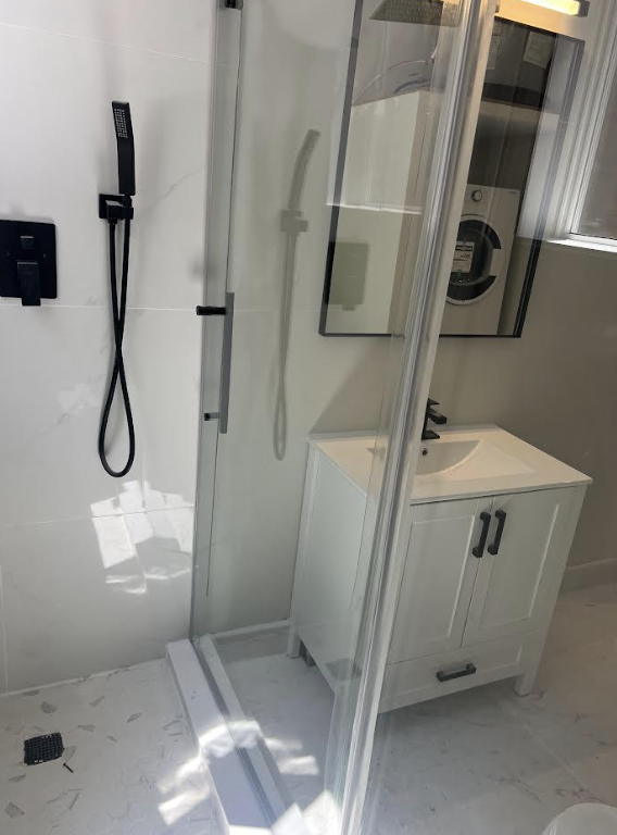 307 Barton Street East - Photo 3 of 4