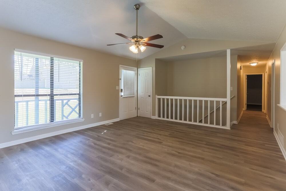 3204 Plymouth Rock Dr - Photo 4 of 17