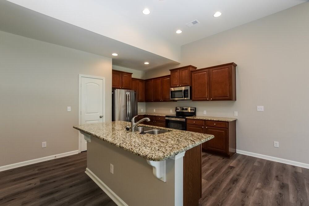 11125 Pond Valley Ct - Photo 7 of 16