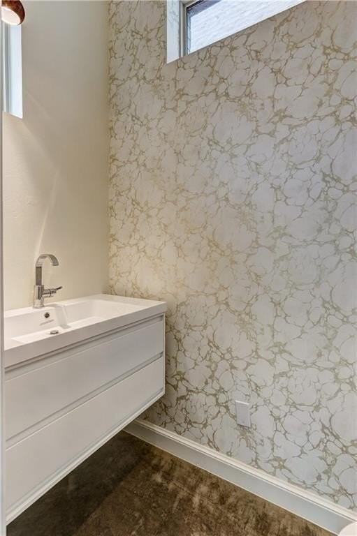 616 Nw 6th St - Photo 5 of 32