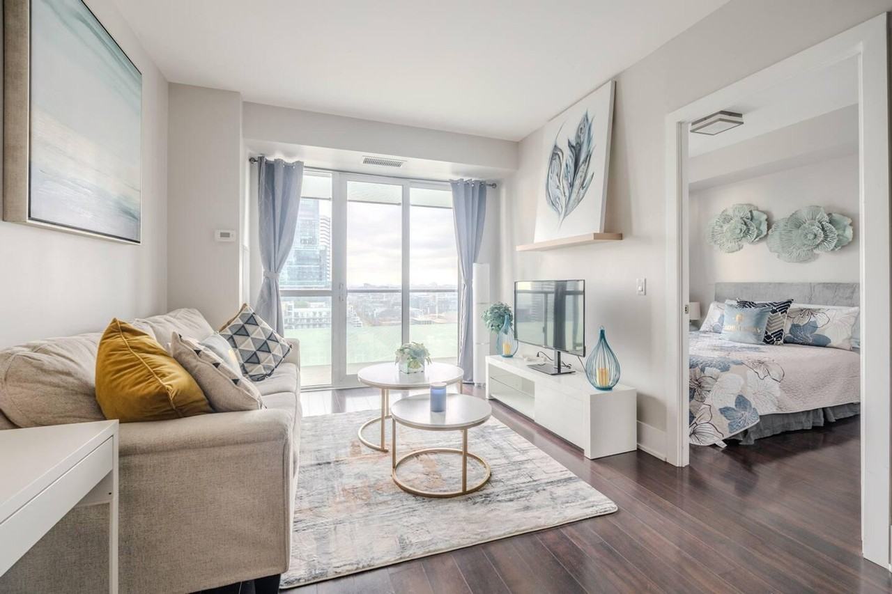 299 Front St W #1037026P - Photo 6 of 14