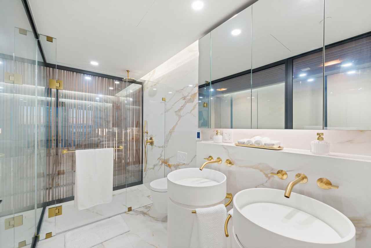 1033 Nelson St #1245487P - Photo 4 of 40