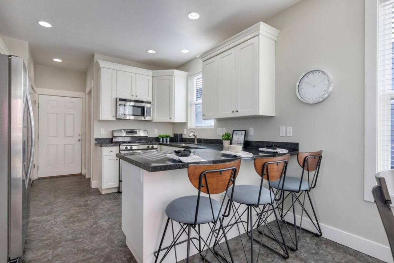 5032 Bear Trap Drive #1249823P - Photo 3 of 39