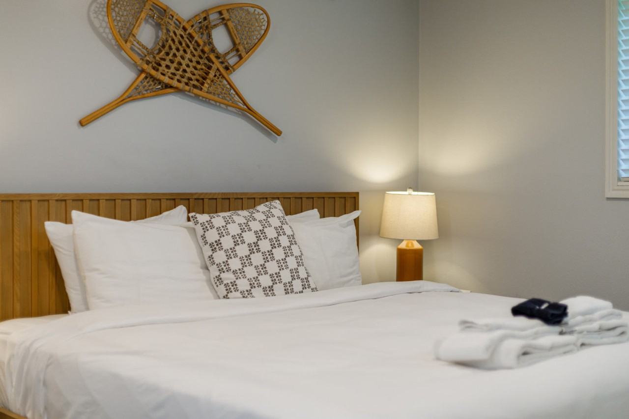 1416 E Hollow Dale Dr #1249837P - Photo 3 of 34