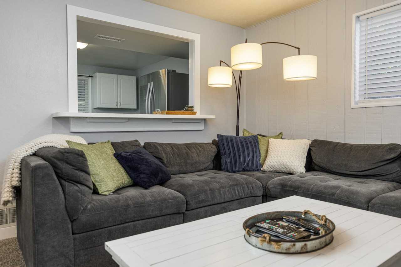 1416 E Hollow Dale Dr #1249837P - Photo 6 of 35