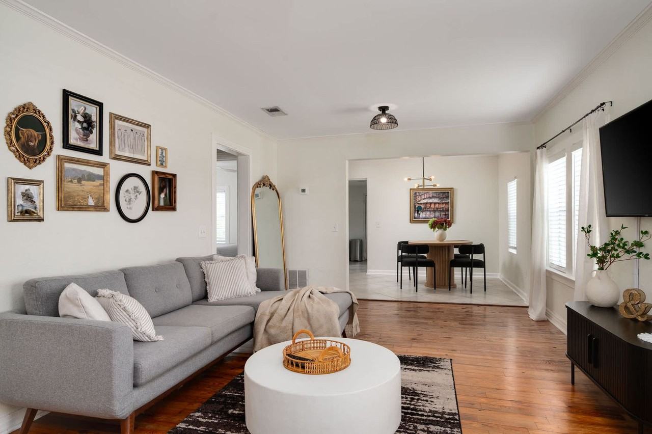 1307 Formosa Ave #1250011P - Photo 3 of 45