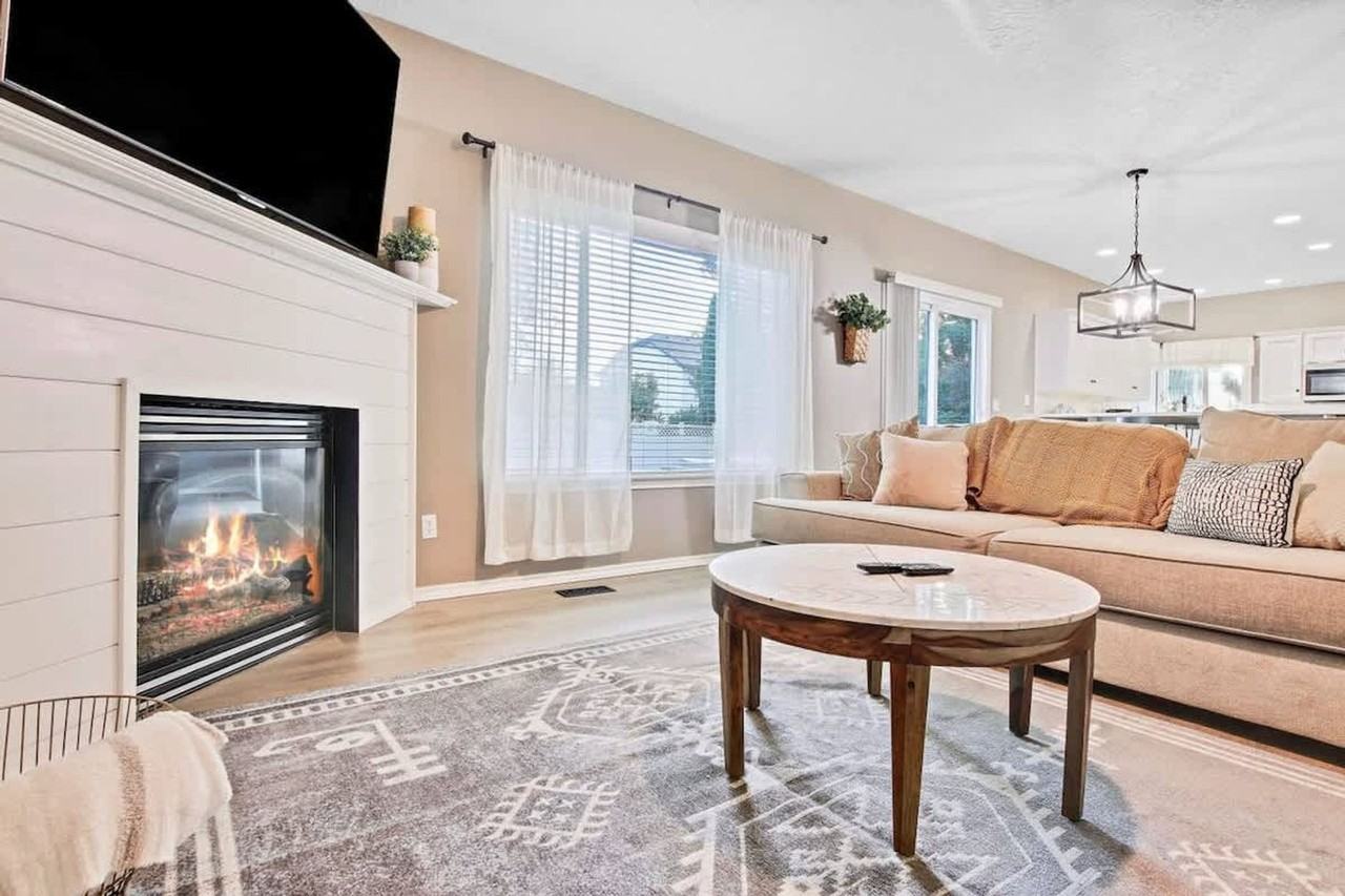 3024 W Divide Creek Dr #1250603P - Photo 5 of 40