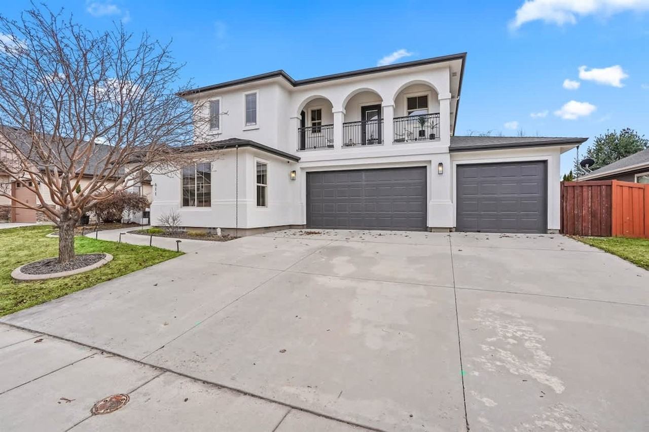 611 E San Pedro St #1250608P - Photo 6 of 40