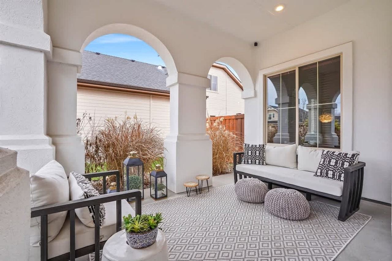 611 E San Pedro St #1250608P - Photo 7 of 40