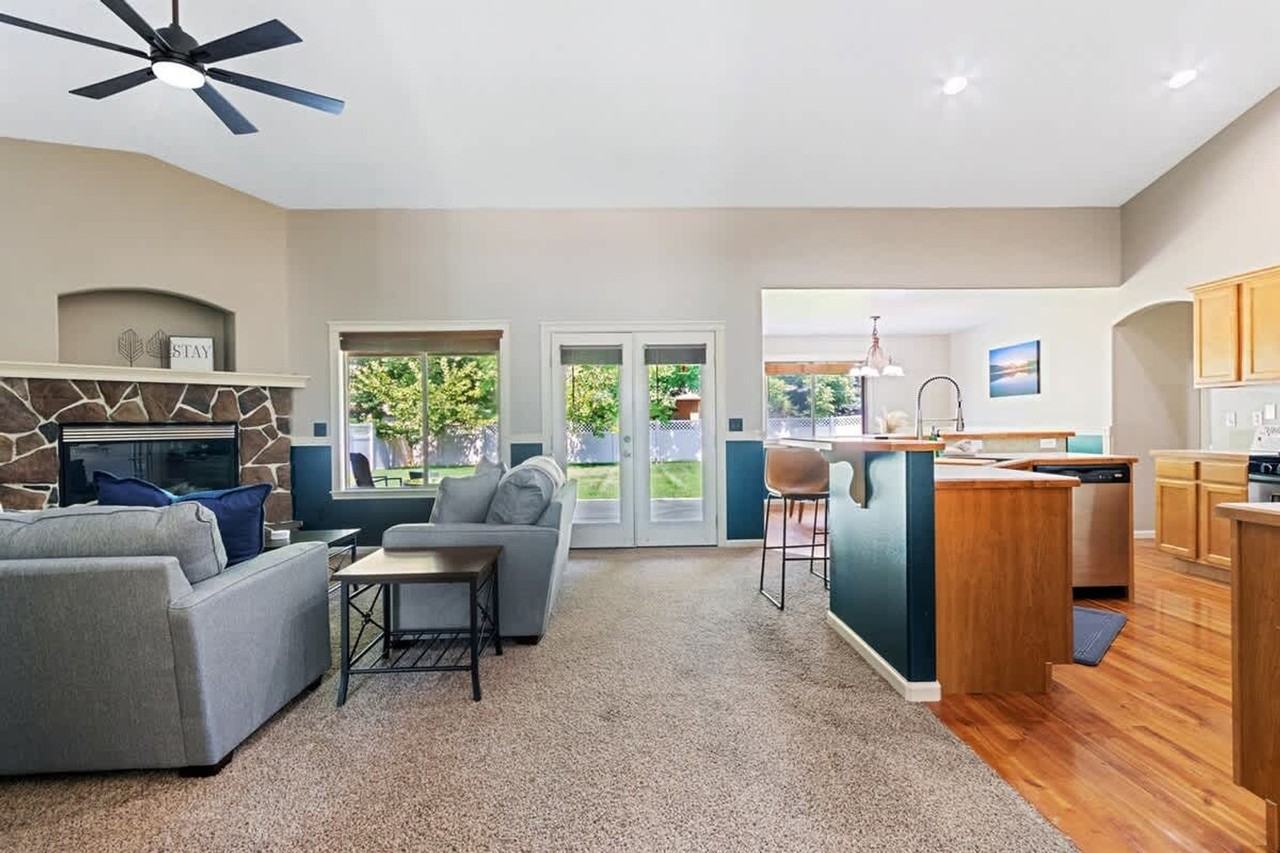 2480 West San Remo Court #1250651P - Photo 2 of 50