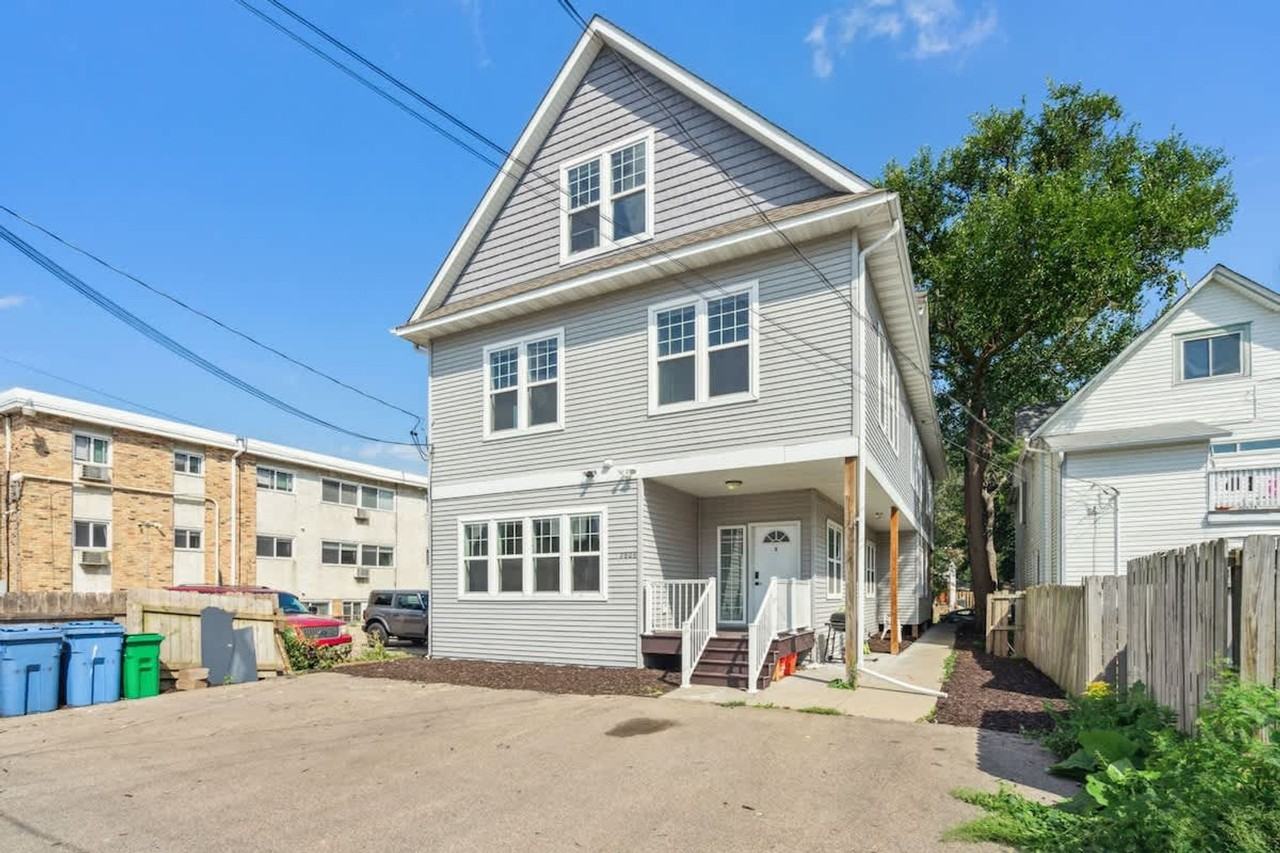 2808 Colfax Ave S #1250755P - Photo 2 of 28