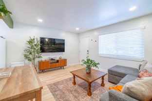 734 Vine St - Photo 1 of 1