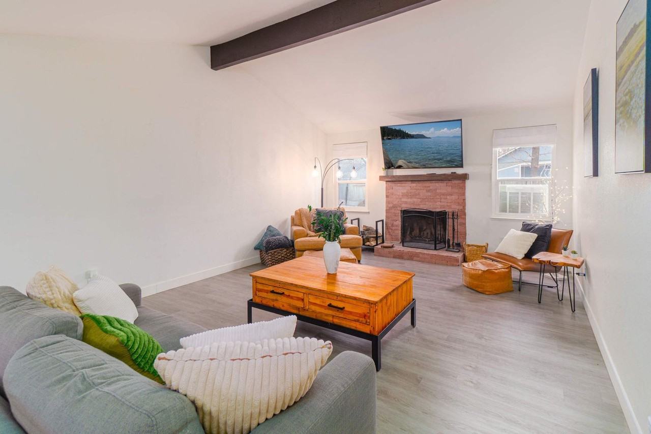 2903 Pinewood Dr #1250760P - Photo 2 of 19