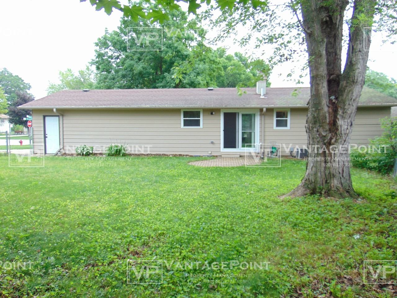 1009 Rogues Way - Photo 7 of 18