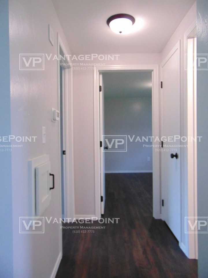 1009 Rogues Way - Photo 6 of 18