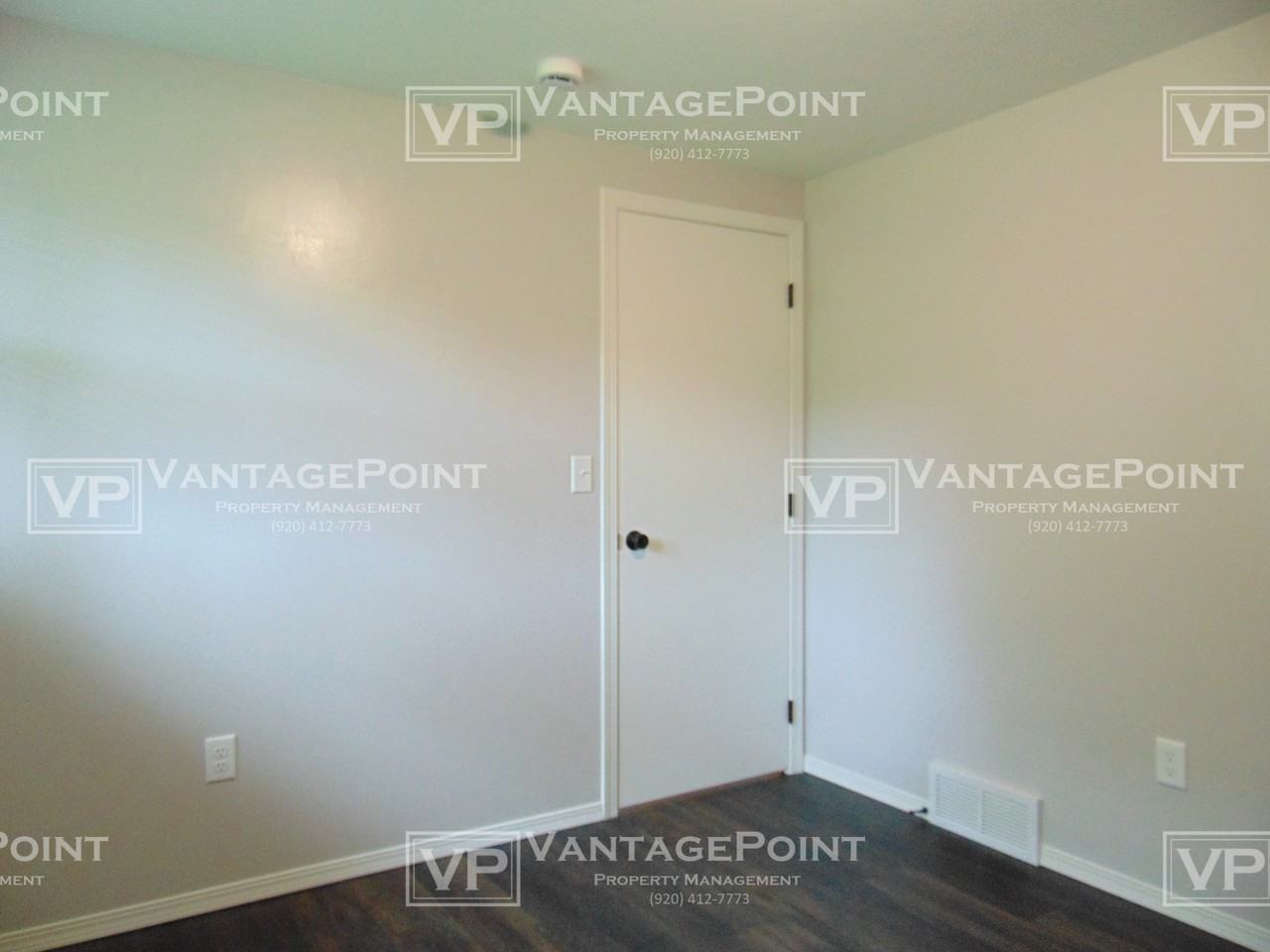 1009 Rogues Way - Photo 5 of 18