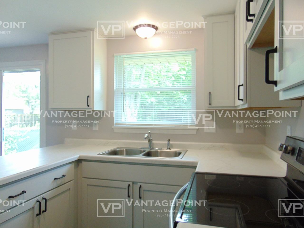 1009 Rogues Way - Photo 4 of 18