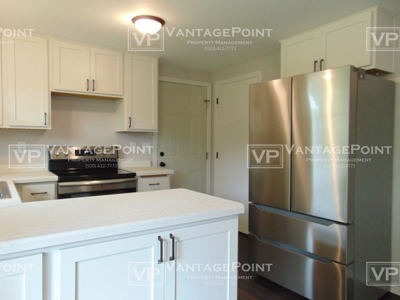 1009 Rogues Way - Photo 2 of 18