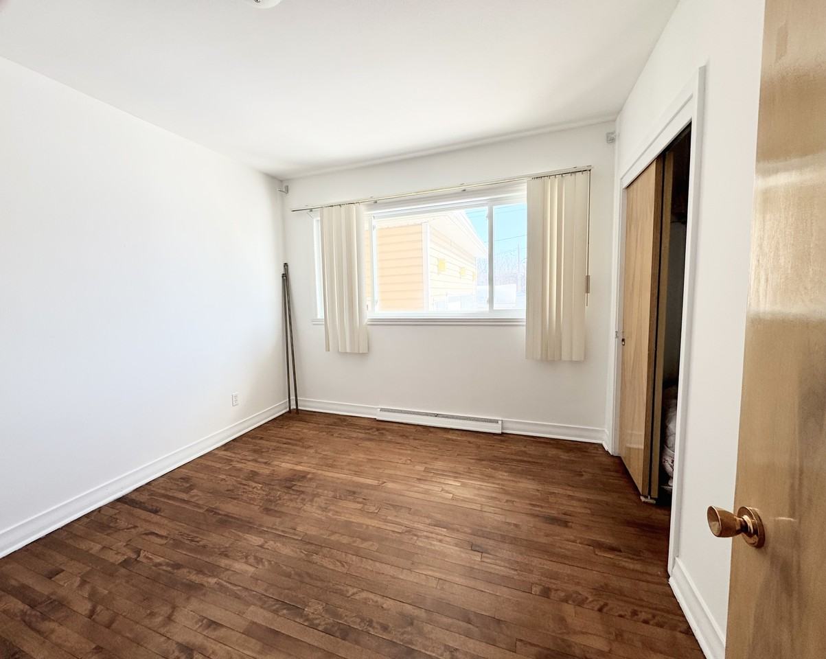 76 Rue du Curé Martineau - Photo 2 of 12