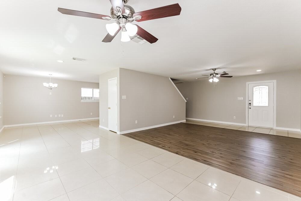 12510 Aarons Way Dr - Photo 4 of 17