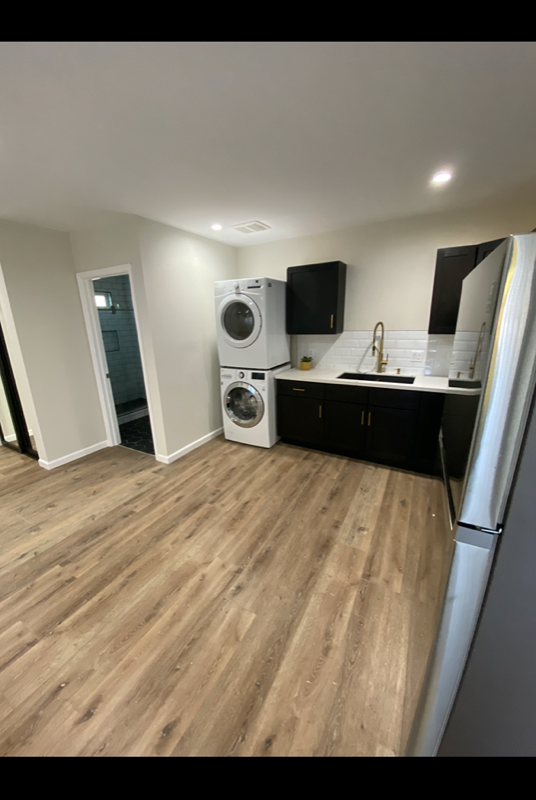 6952 Tampa Ave - Photo 2 of 9