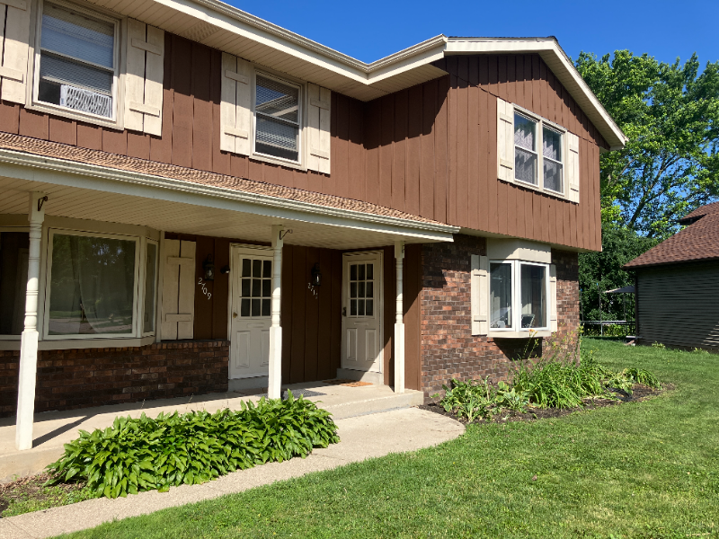 2711 Albany Ct - Photo 2 of 27