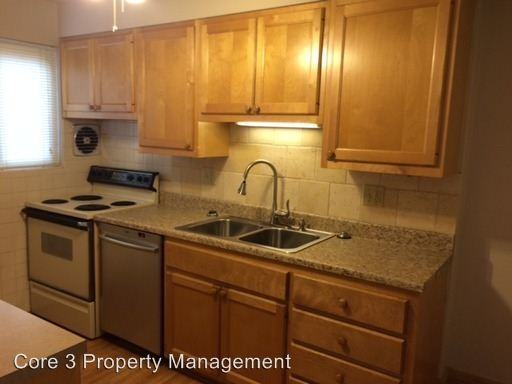 302-310 Davis - Photo 3 of 12