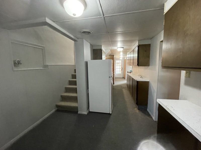 190 W Main St #3B - Photo 3 of 7