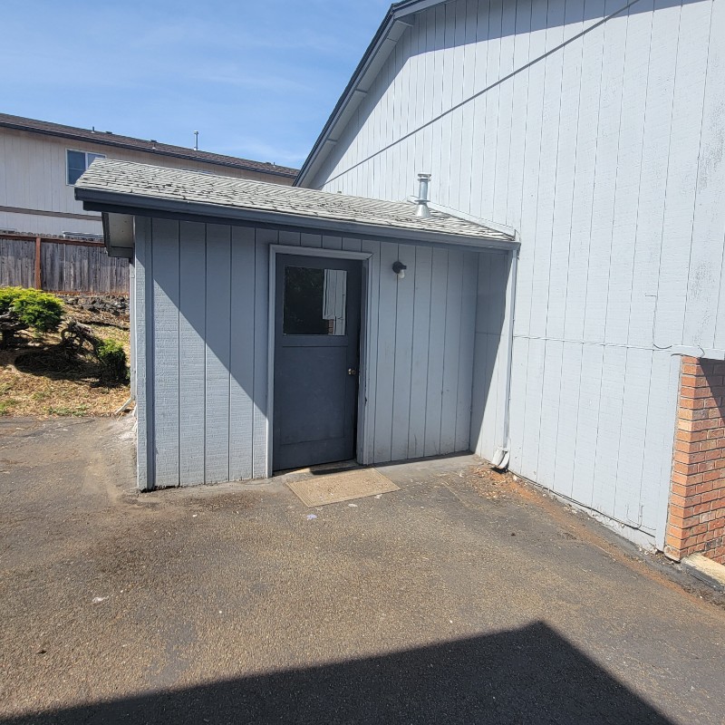 1043 Lookingglass Rd #3 - Photo 2 of 9