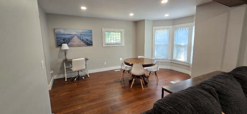 307 S Walnut St - Photo 2 of 9