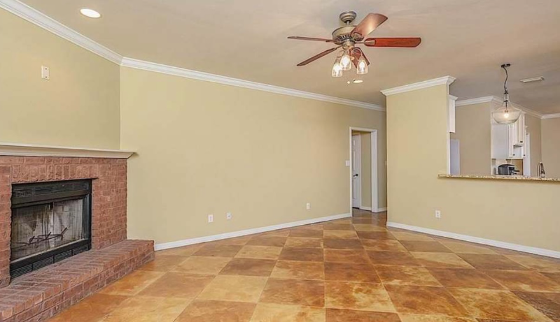 15660 Silverhill Ave - Photo 3 of 19