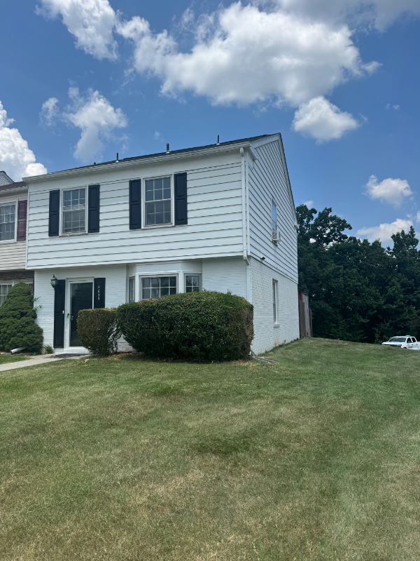 4625 Roxbury Ln - Photo 2 of 24