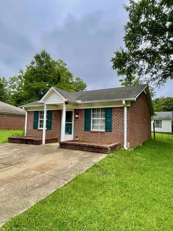 400 Dobbins St - Photo 2 of 9