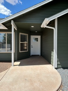 780 E Cobble Ln - Photo 3 of 17