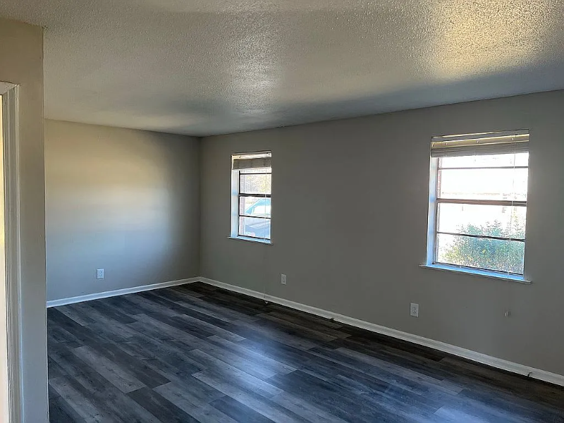 5530A Old Airport Rd - Photo 2 of 10