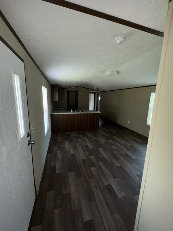 497 Westover Dr - Photo 5 of 18