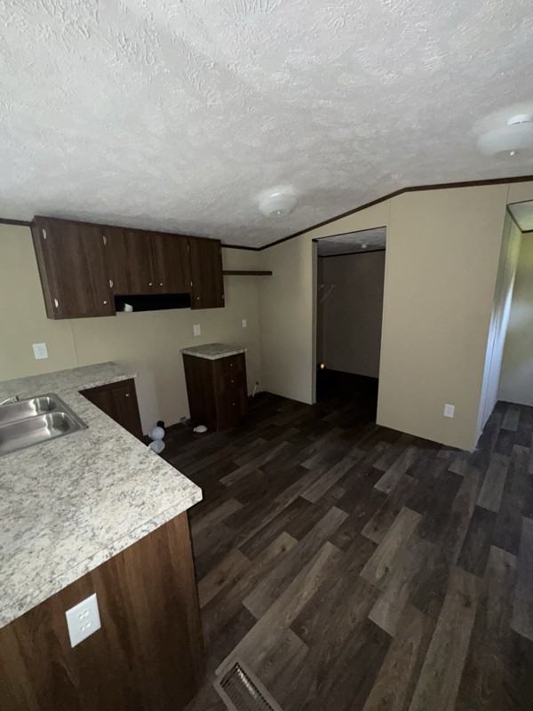 497 Westover Dr - Photo 7 of 18