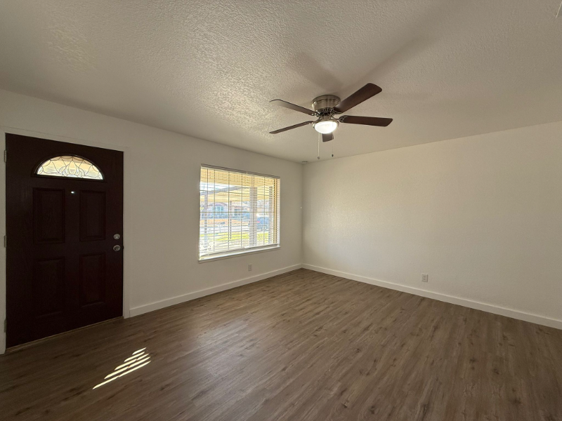 5059 Galahad Dr - Photo 2 of 10